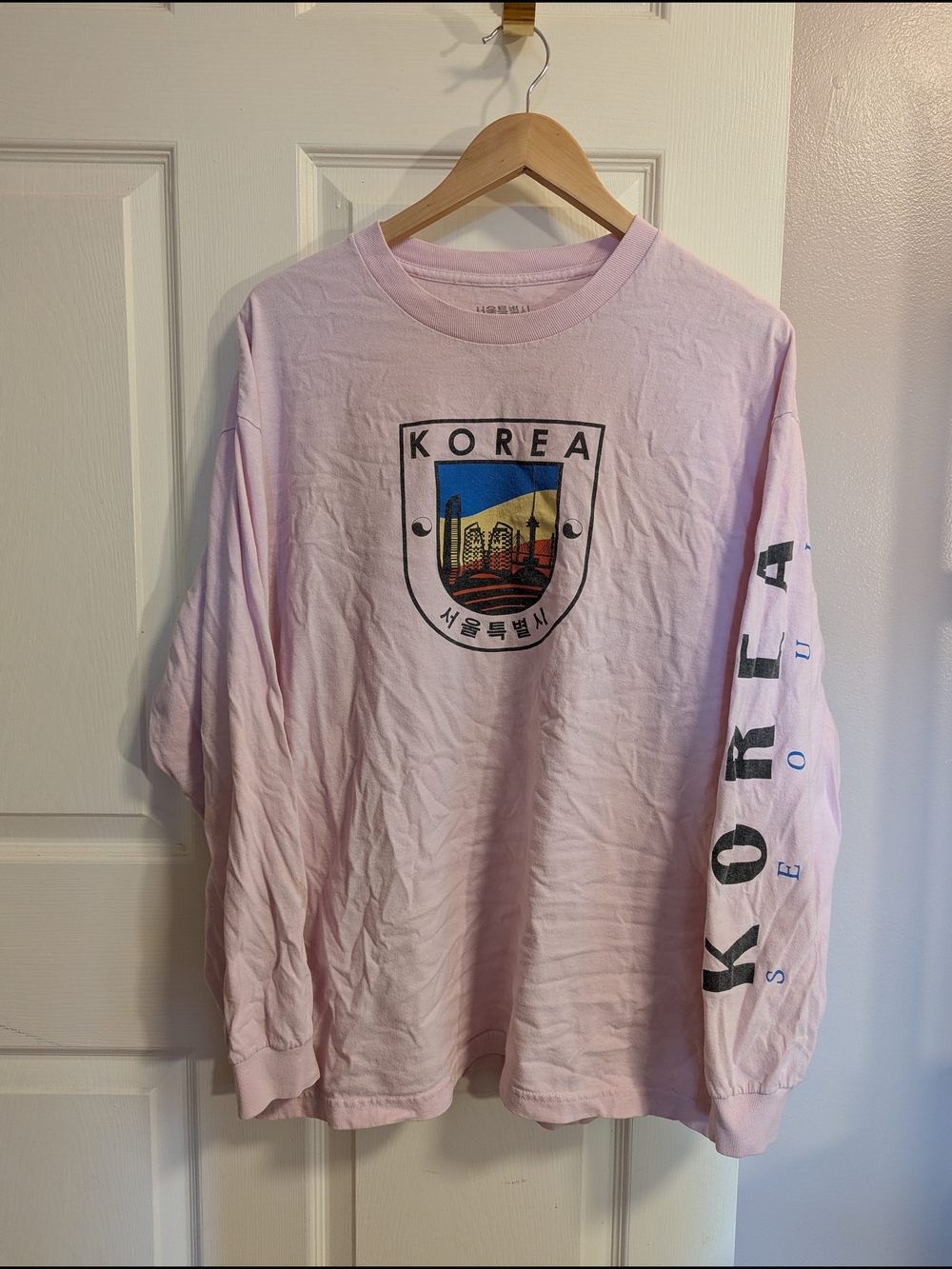 KOREA Cooke Pink Graphic Long Sleeve Tee